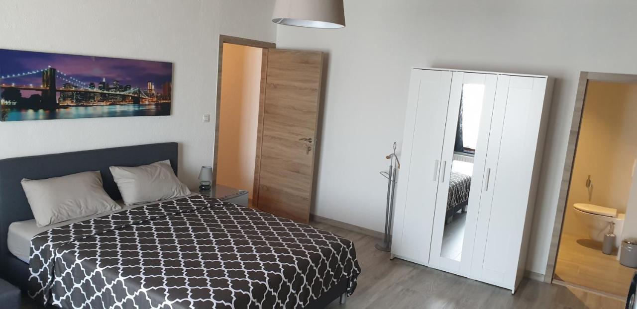 A Casa Mia Hotel Вавр Екстериор снимка