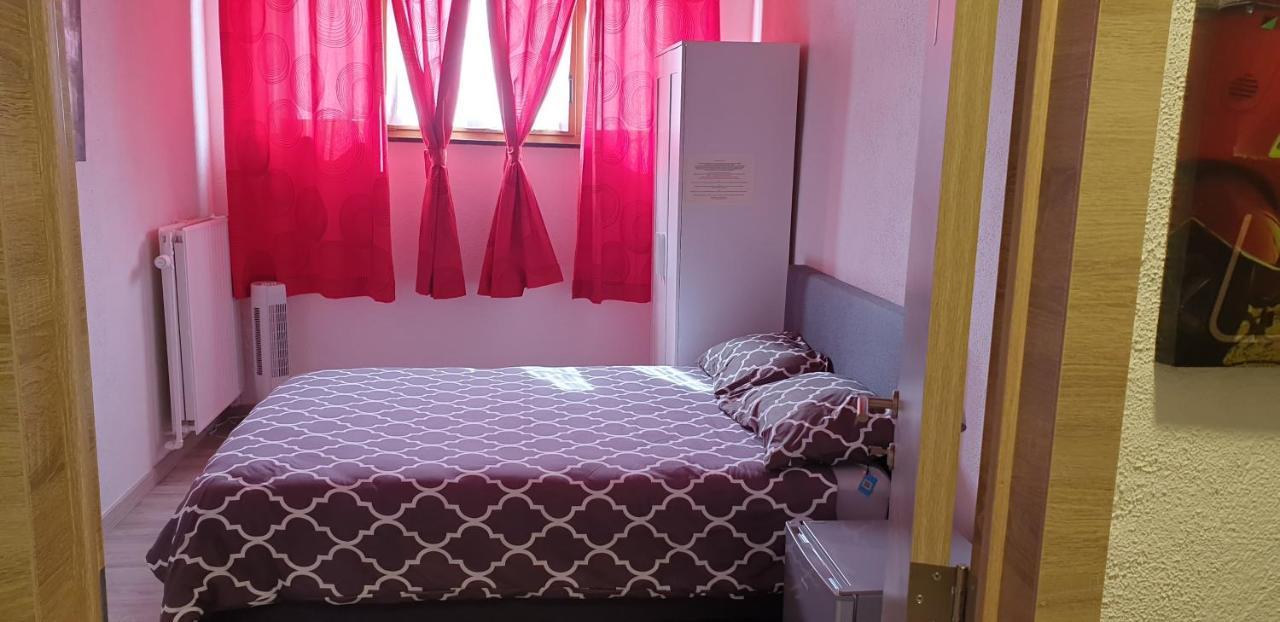 A Casa Mia Hotel Вавр Екстериор снимка