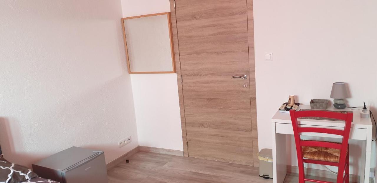 A Casa Mia Hotel Вавр Екстериор снимка